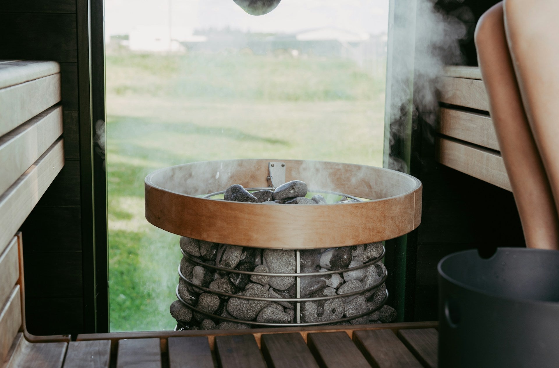 How to Choose a Sauna Heater: Why Stone Capacity Matters More Than Wattage