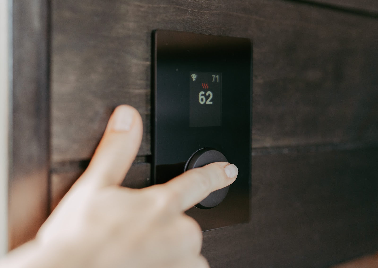 HUUM UKU Glass control panel in a sauna